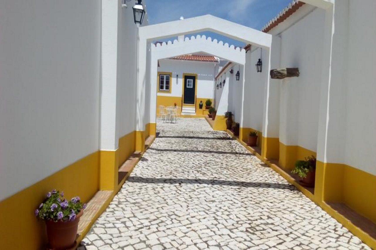 Agro-Turismo Do Roxo Guest House Ervidel Eksteriør bilde